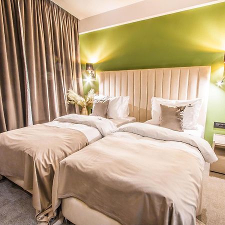 Central Apart Hotel Bucarest Esterno foto